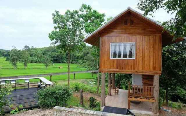 Earth House Pua