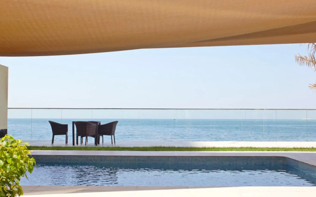 Grand Swiss-Belhotel Waterfront Seef