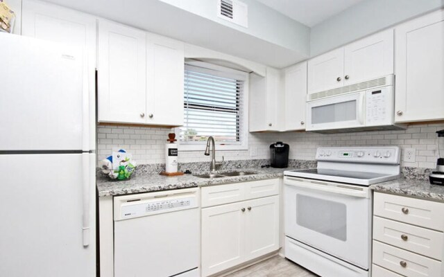 Laguna Bella by Youngs Suncoast