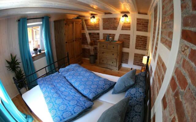 Ferieheisel - Everything, Except Usually!