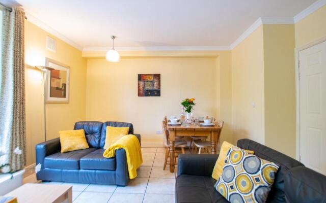 Gort Na Coiribe 4 Bedroom Duplex, by Shortstays