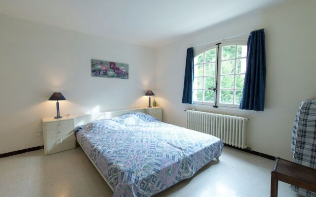 Beautiful Villa in Nyons with Swimming Pool