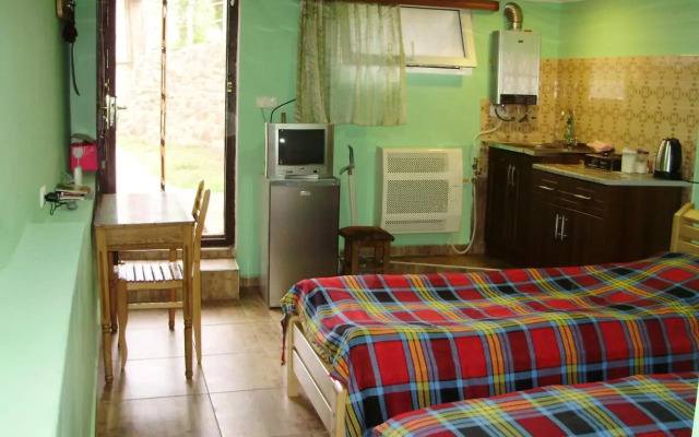 Apartment On Erekle 25a