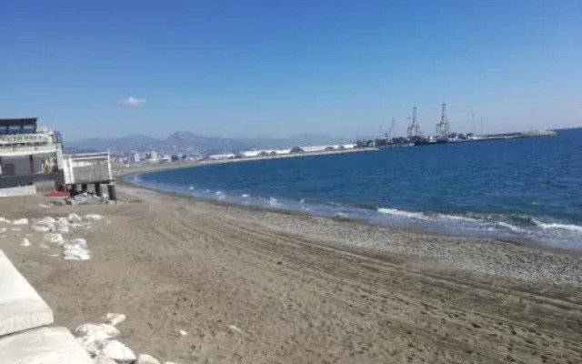 Beach sight 3 bedroom apartment
