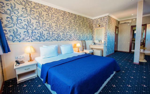 Hotel Sharden