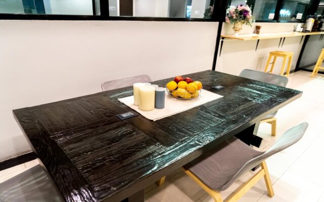 RoomQuest Bangkok Don Mueang Airport 1