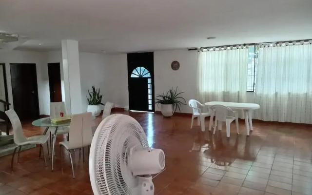 Linda Casa Vacacional Andy-Cali