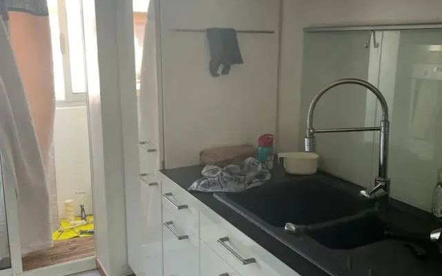 Spacious Flat Near Beach