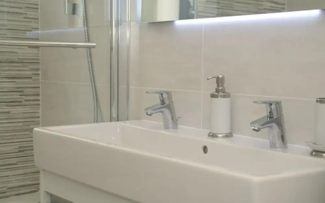 State of the Art Fixtures Villa in Vidauban With Pool