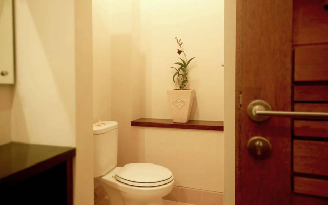 The Green Zhurga Suites