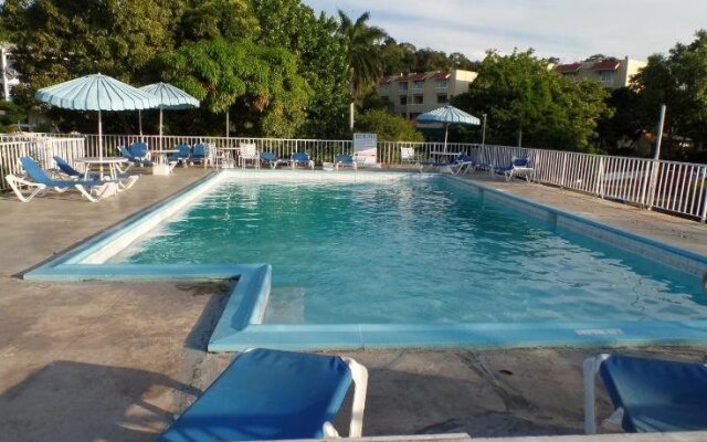 Garden Beach Studios at Montego Bay Club