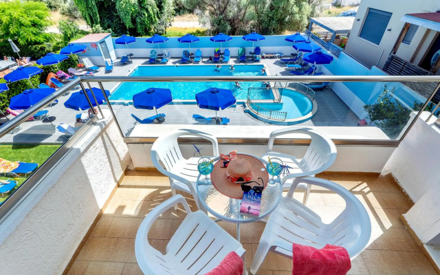 Anixis Hotel