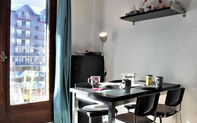 Appartement Risoul, 1 pièce, 4 personnes - FR-1-330-540