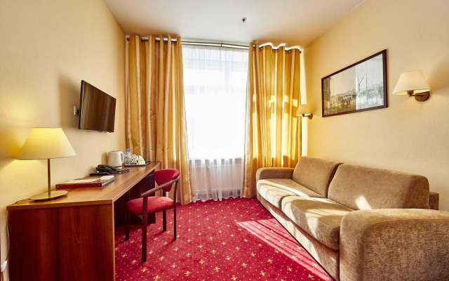 Rossiya Hotel
