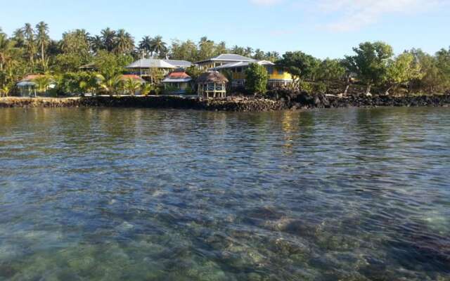 Sweet Escape on Manono Island