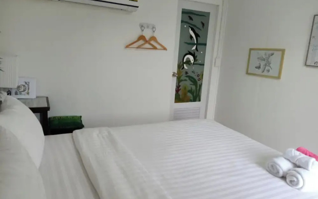 The Forest Hill Cafe & Homestay