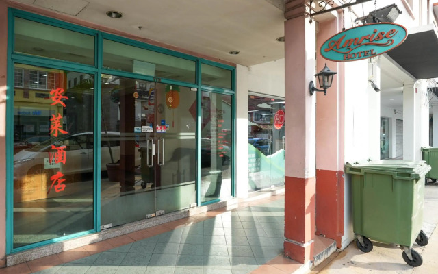 Amrise Hotel
