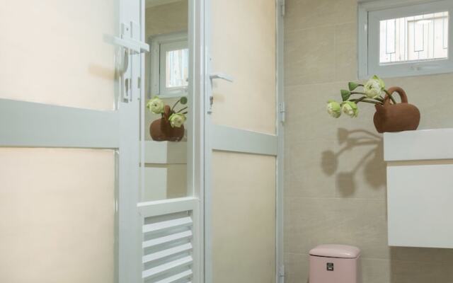 Rice Hostel & Cafe - Adults Only