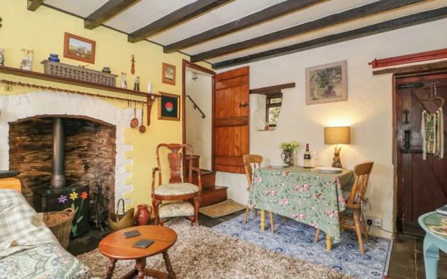 Violet Cottage