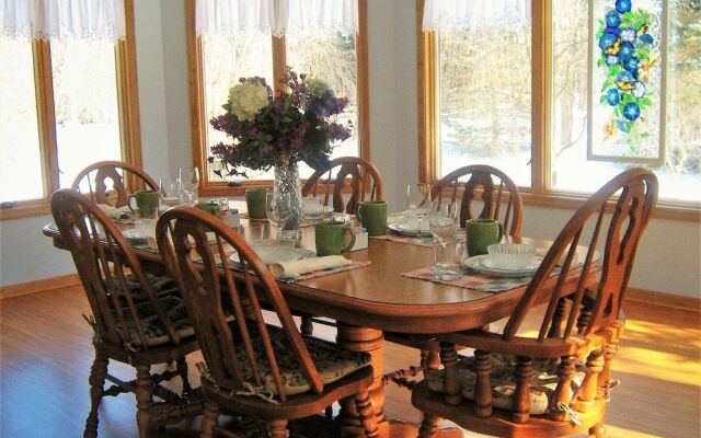 Black River Inn Bed and Breakfast
