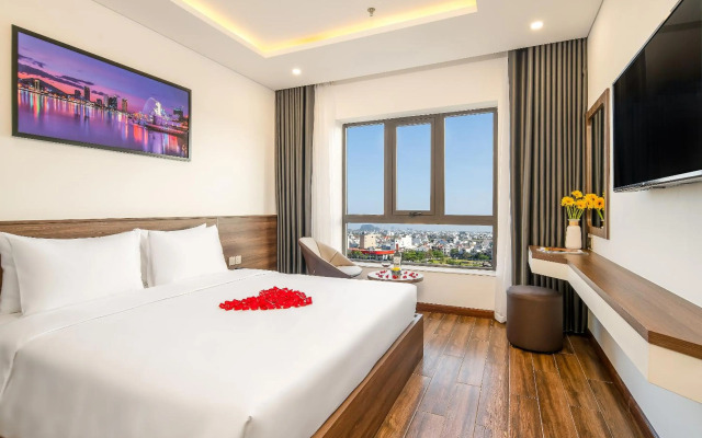 Tan Phuong Nam Hotel & Apartment