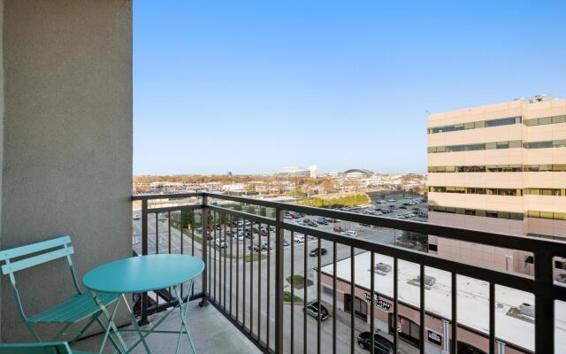 Arlington | Classy 2BD/2BA Apartment