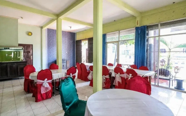 Chadea Hotel