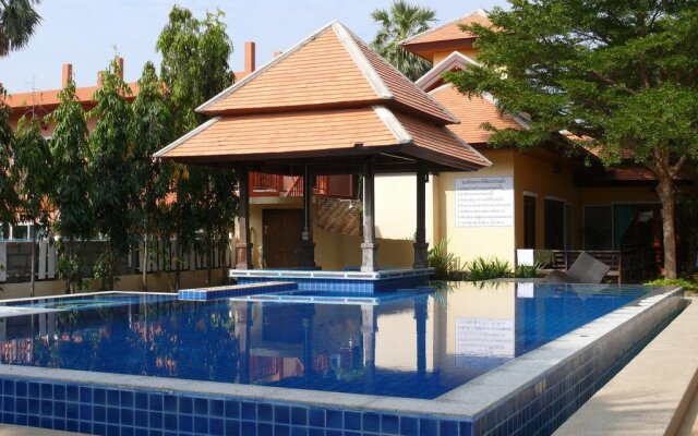 Pranburi Noy Resort