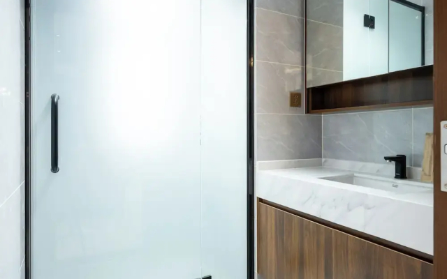 The Pinnacle Residence Service by Soben