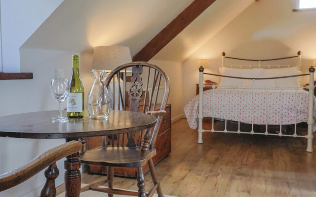 Apple Loft