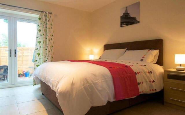 Treetops Cottages & Spa