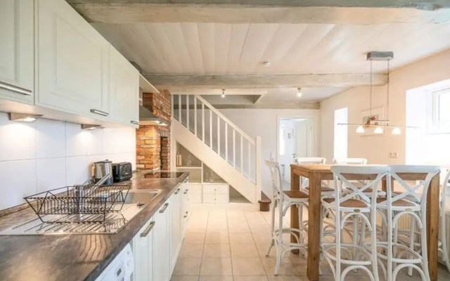 Semi-detached House Waygaard West, Dagebull