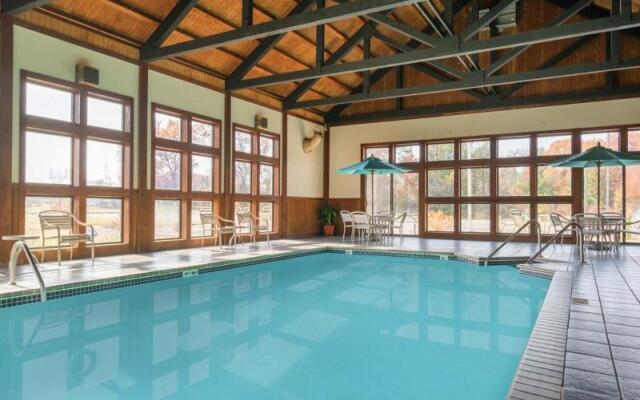 Northwoods Inn & Suites Blackduck