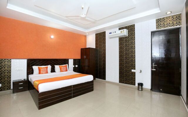 OYO 5026 Preet Hotel