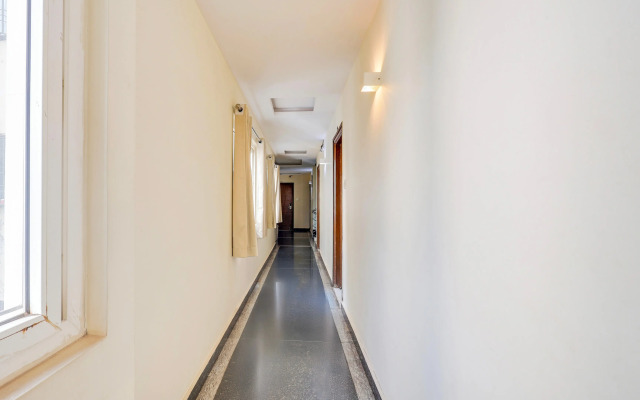 Super Townhouse Dwarka Nagar Near Ramatalkies