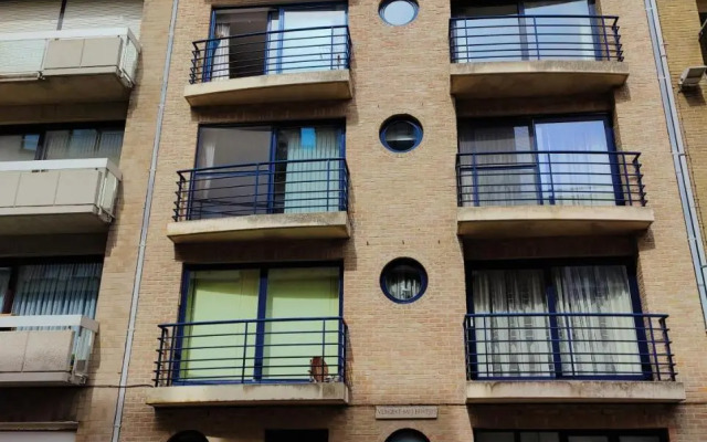 Nieuw modern appartement vlakbij strand