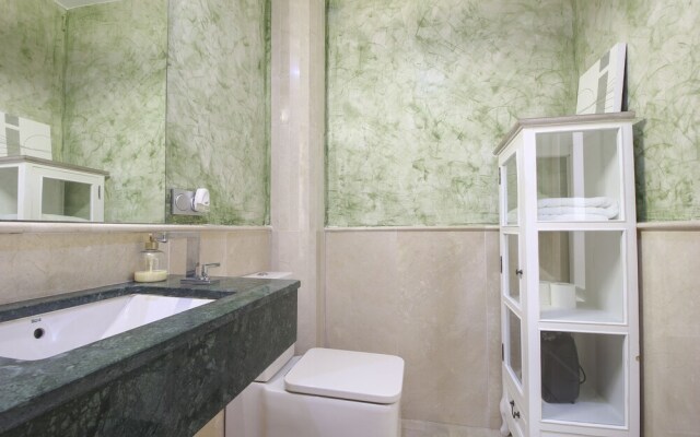 Deluxe apart. Pza de la encarnacion Q5