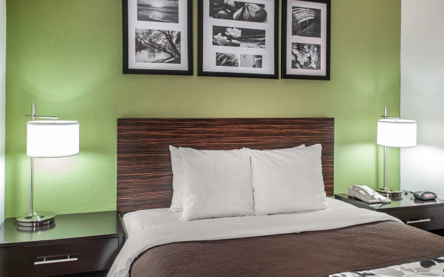 Отель Garner Albuquerque Airport by IHG