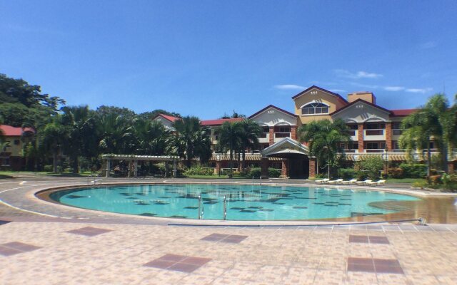 Subic Holiday Villas