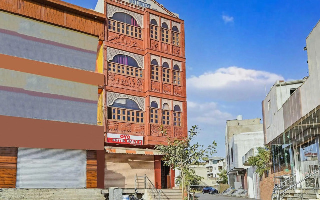 OYO Flagship 80582 Hotel Daily 2