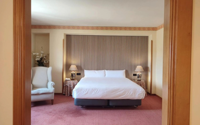 Hotel Sercotel Cuatro Postes