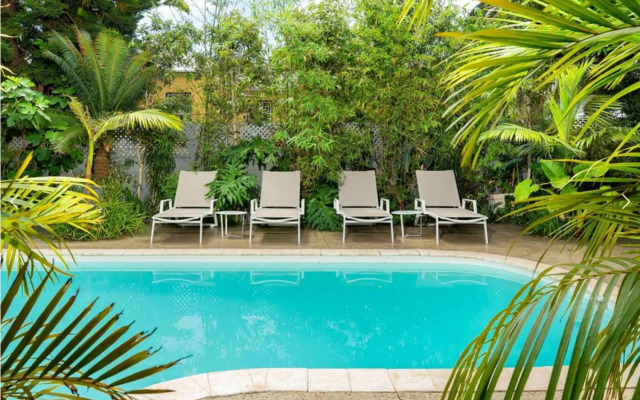 Cape Standard Guest House
