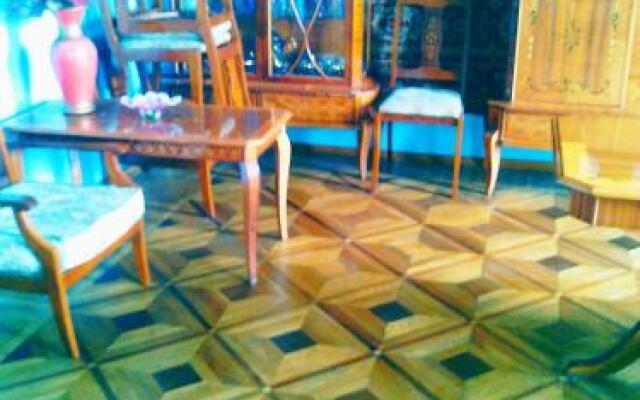 Guest house on 9 brothers street