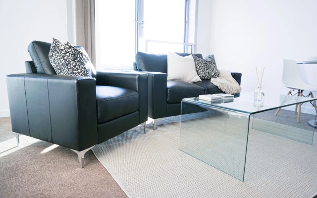 City Centre Apartment - Free Parking, Wifi & Netflix