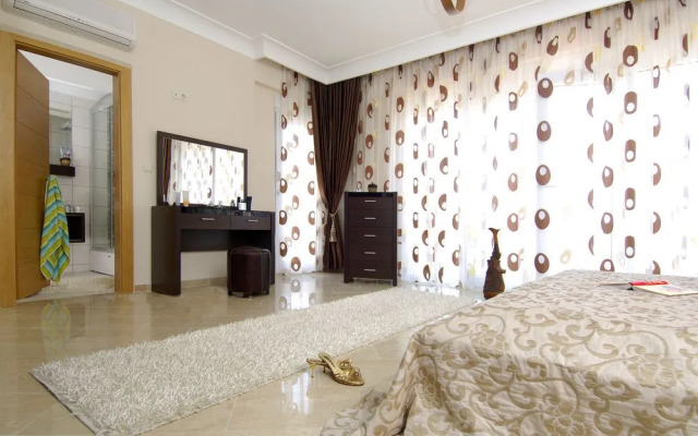 Paradise Town Villa Lisa