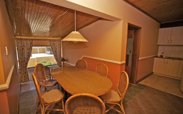 Sandcastle Apartments cc
