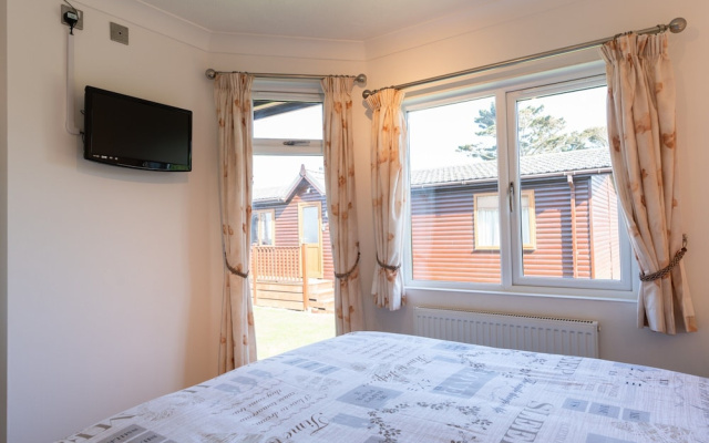 Pet-friendly Chalet in Torpoint, No Deposit