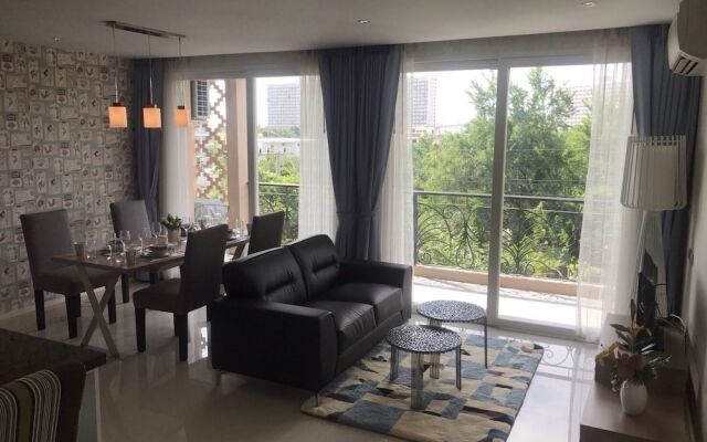Atlantis Condo Resort Jomtien by EVT