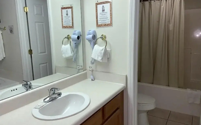 Whispering Pines 524