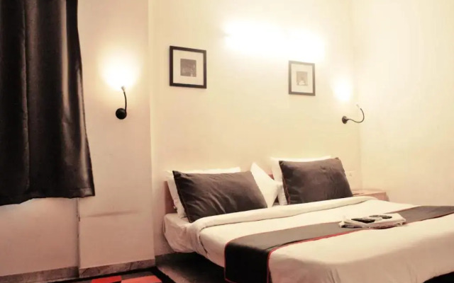 Collection O 50322 Zeal College Chowk